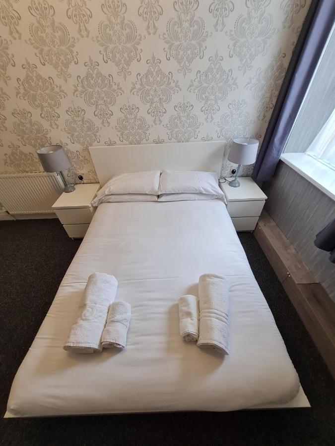 Queens Plaza Hotel Блекпул Екстериор снимка